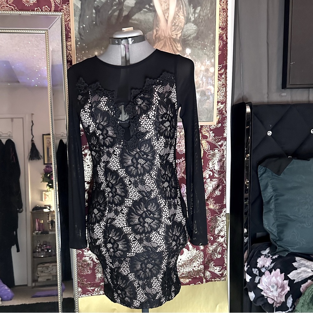 Lace Bodycon Dress